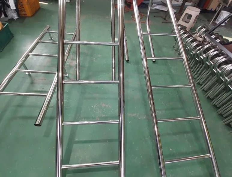 [산업현장 맞춤제작] 스텐 밴딩형 사다리 & 스텐 안전망 사다리 제작·시공 사진